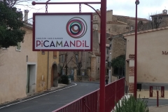 Enseigne picamandil