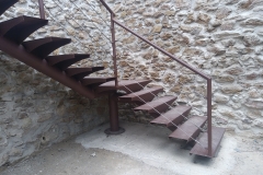 Escalier limon tube rond 2